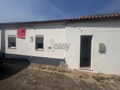 3 bedroom villa with basement, attic, garage and terrace, Carregueiro, Aljustrel