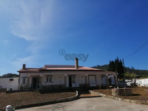 Moradia T3 Térrea no Gradil – A 20 Minutos de Lisboa