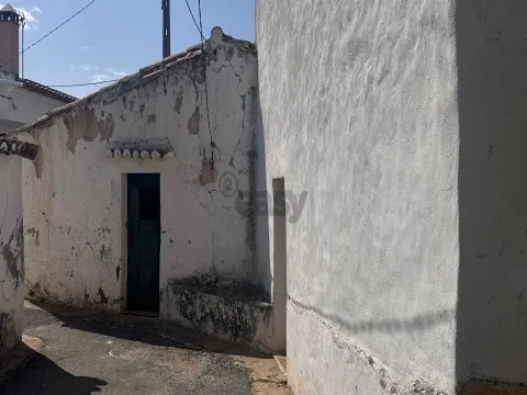 House in Ruin with 6 rooms – A-das-Neves, Santa Bárbara de Padrões ,Castro Verde