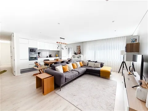 Apartamento T2 na Póvoa de Varzim – Como Novo, a 10 Minutos da Praia!