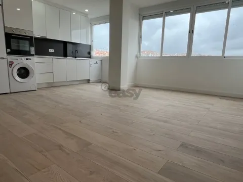 T3 Totalmente Remodelado Oferta da Escritura