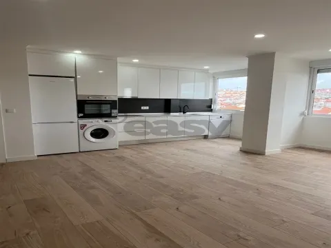 T3 Totalmente Remodelado Oferta da Escritura