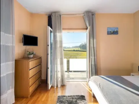 独立式的房子 4个房间