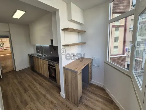 T3 nas Laranjeriras com lugar garagem e arrecadação