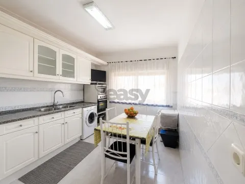Apartamento T1 em Arcena, Alverca do Ribatejo