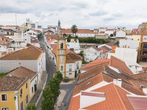 Imóvel para Remodelação total no centro do Cartaxo