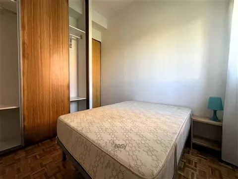 A 150m da Praia em Vila Praia de Âncora | Garagem e Arrumos
