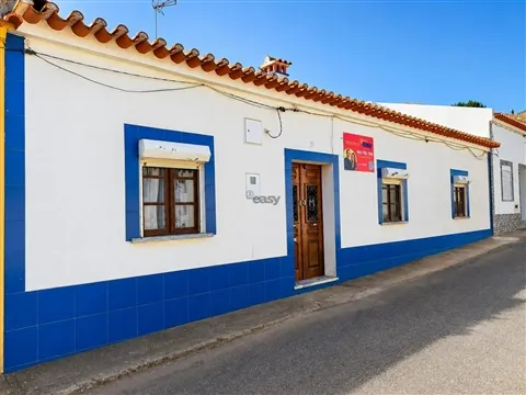 Moradia T3 com Quinta, Garagem e Anexo em Ervidel