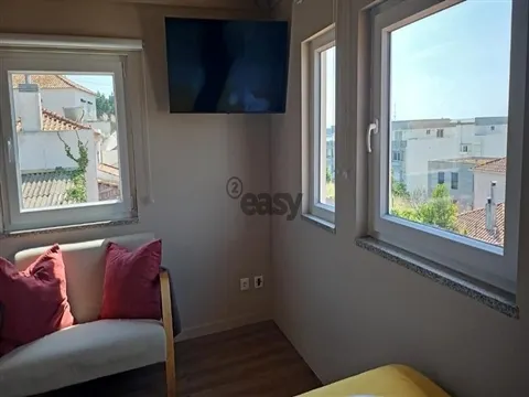 Local Accommodation Building in Caminha | Yield 8%