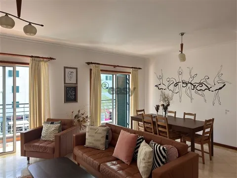 Apartamento T3, Ajuda, Arrendamento