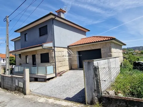 &#1044;&#1054;&#1052; &#1057; 3 &#1057;&#1055;&#1040;&#1051;&#1068;&#1053;&#1071;&#1052;&#1048; &#1042; &#1056;&#1045;&#1043;&#1040;&#1044;&#1040;&#1057;&#1045;, FAFE