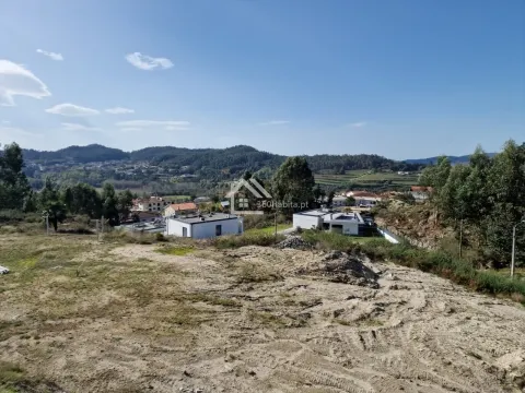 Appezzamento di terreno a Fafe