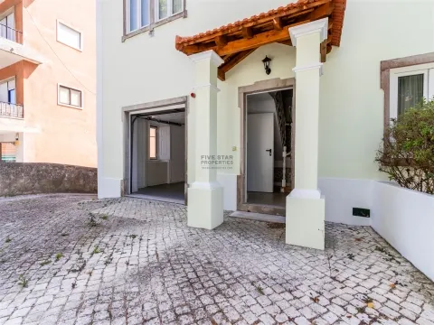 For Rent - T4 - Sintra - Balcony - Garage - Storage