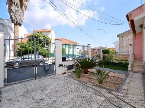 Arrendamento - T4 - Duplex - Terraço – Oeiras - Porto Salvo
