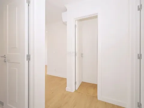 Duplex T2+1 -  Novo - Oeiras - 2o Esquerdo