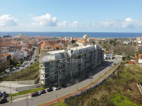 T1 NOVO em Condomínio Privado com Piscina e Ginásio em Espinho