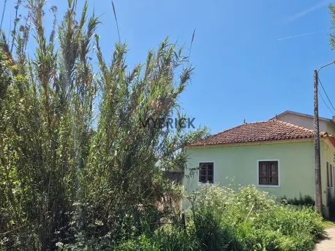 Moradia para Restaurar T2
