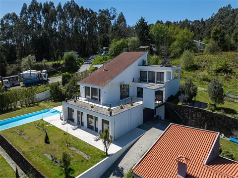 Moradia de Luxo em Fontão, Ponte de Lima - Um Refúgio Sofisticado
