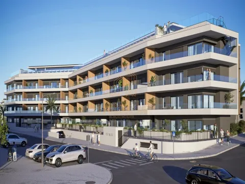 Apartamento T3 luxuoso à beira mar