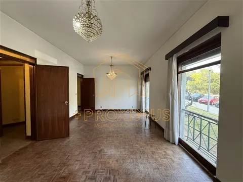 Apartamento T3 com Garagem - Abadias