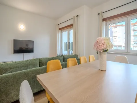 Apartamento T3 | Remodelado | Garagem Box