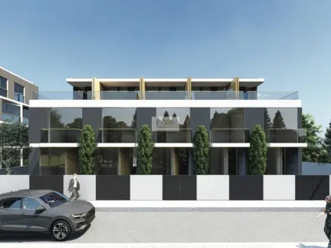 Moradia T4 na foz do Rio Douro