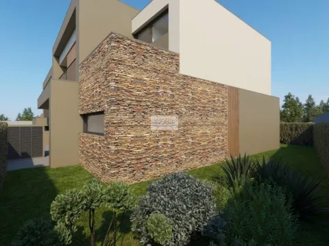 Moradia com 4 quartos e 120m2 de jardim no Castelo da Maia