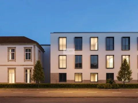 Apartamento T1 com mezanino novo no pólo universitário!