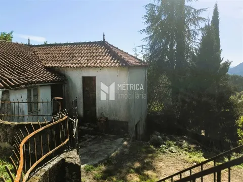 Moradia em Pedra em Calheiros, Ponte de Lima | Oportunidade de Investimento