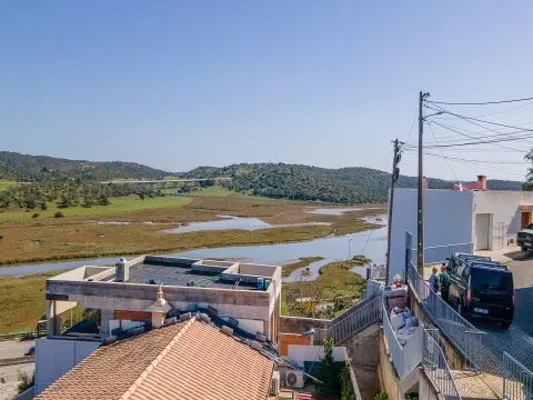Terreno urbano con progetto in vendita a Portimão – Algarve