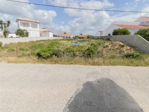 Urban plot of 1,100 m² in Vale da Telha - Aljezur
