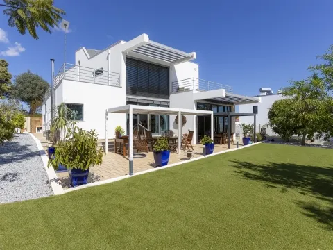 Moradia T5 de Luxo em Monte Canelas, Portimão