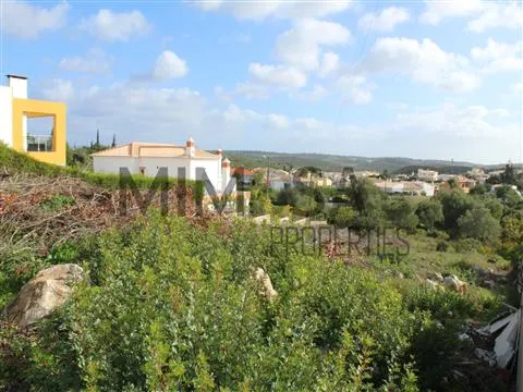 Magnificent plot of land to build a property in Monte Canelas