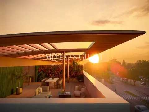 Luxury 4-bedroom duplex with swimming pool | Av. da Boavista - Porto