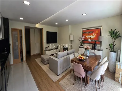 Apartamento T3+1 Pronto a Habitar c/ varandas e Garagem Fechada - Fraião, Braga
