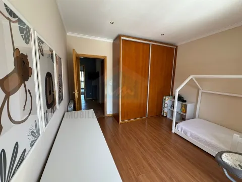 Apartamento estilo duplex para venda em Mirandela