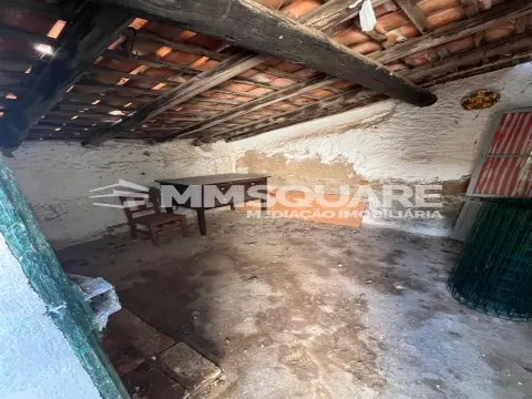 Moradia T3 inserida na zona histórica de Ourique