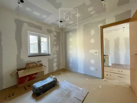 Semi-detached house T2