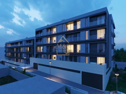 Apartamento T3, novo, varanda, garagem, luxo