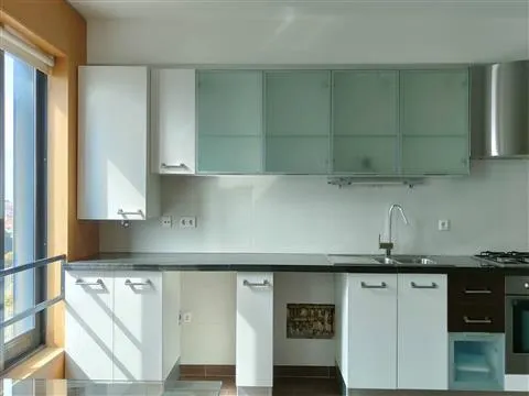 Apartamento T2 Duplex - Urbanização do Glicínias.