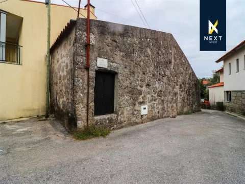 Moradia T2 a menos de 3 minutos do centro de Viseu – para remodelar