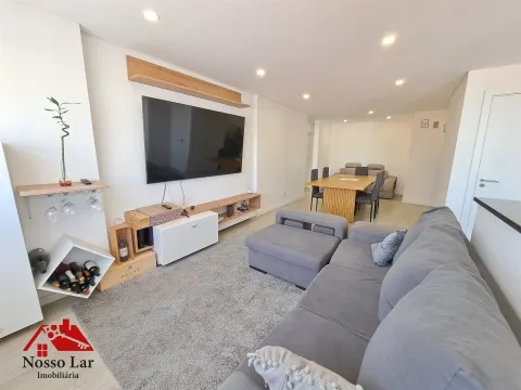 EXCLUSIVO - Apartamento T2 remodelado muito central em Setúbal