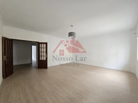 Apartamento T2 com Excelente Luminosidade 