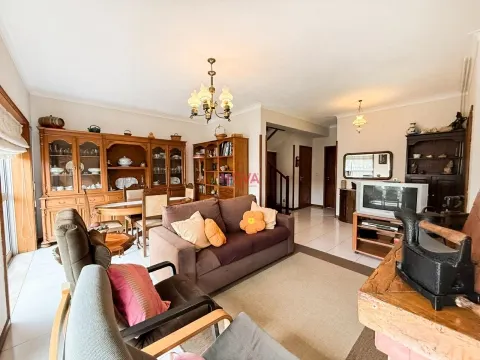 Maison jumelée 4 Chambre(s)