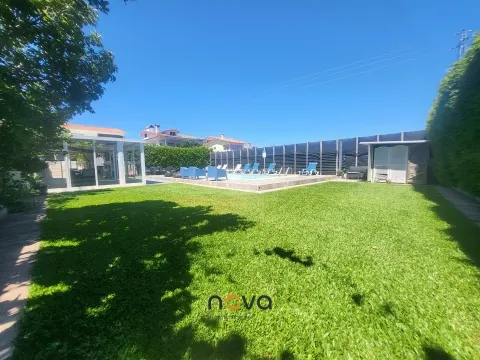 Moradia T4 com piscina | NOVA Imobiliária