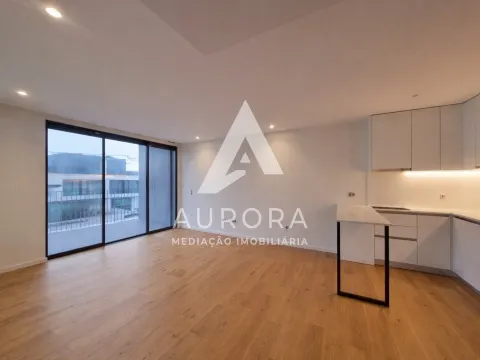 Apartamento T2 último piso - Vista mar - Varanda Sul - 3 Lugares de garagem + Arrumos