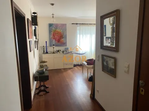 Apartamento T2 na Fajã de Baixo, em Ponta Delgada