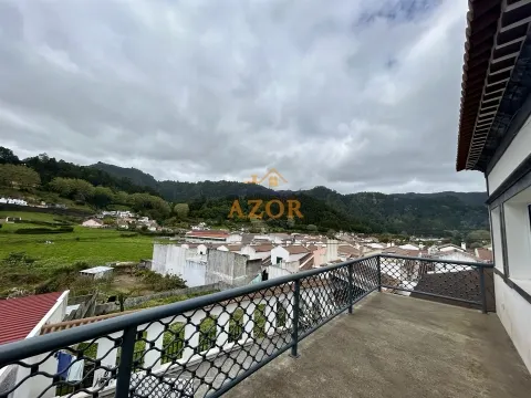 Apartamento independente T3  (T2+1) em Furnas