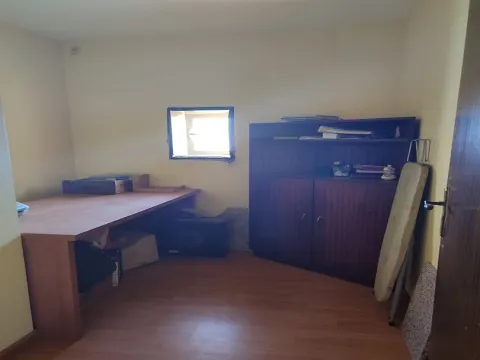 Moradia T4 à venda no centro de Ouca ( Vagos )