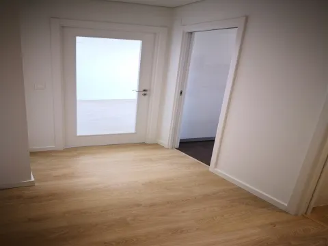 T2 - ARRENDAMENTO - COZINHA EQUIPADA - 2 LUGARES DE ESTACIONAMENTO E ARRECADAÇÃO